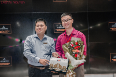 Tiến sĩ Phùng Minh Tuấn, đại diện Khoa quản trị kinh doanh TDTU và Laevis Nguyễn